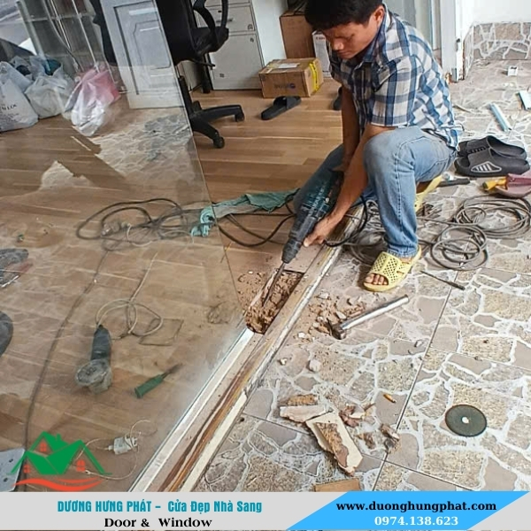 cửa kính cường lực Bình tân